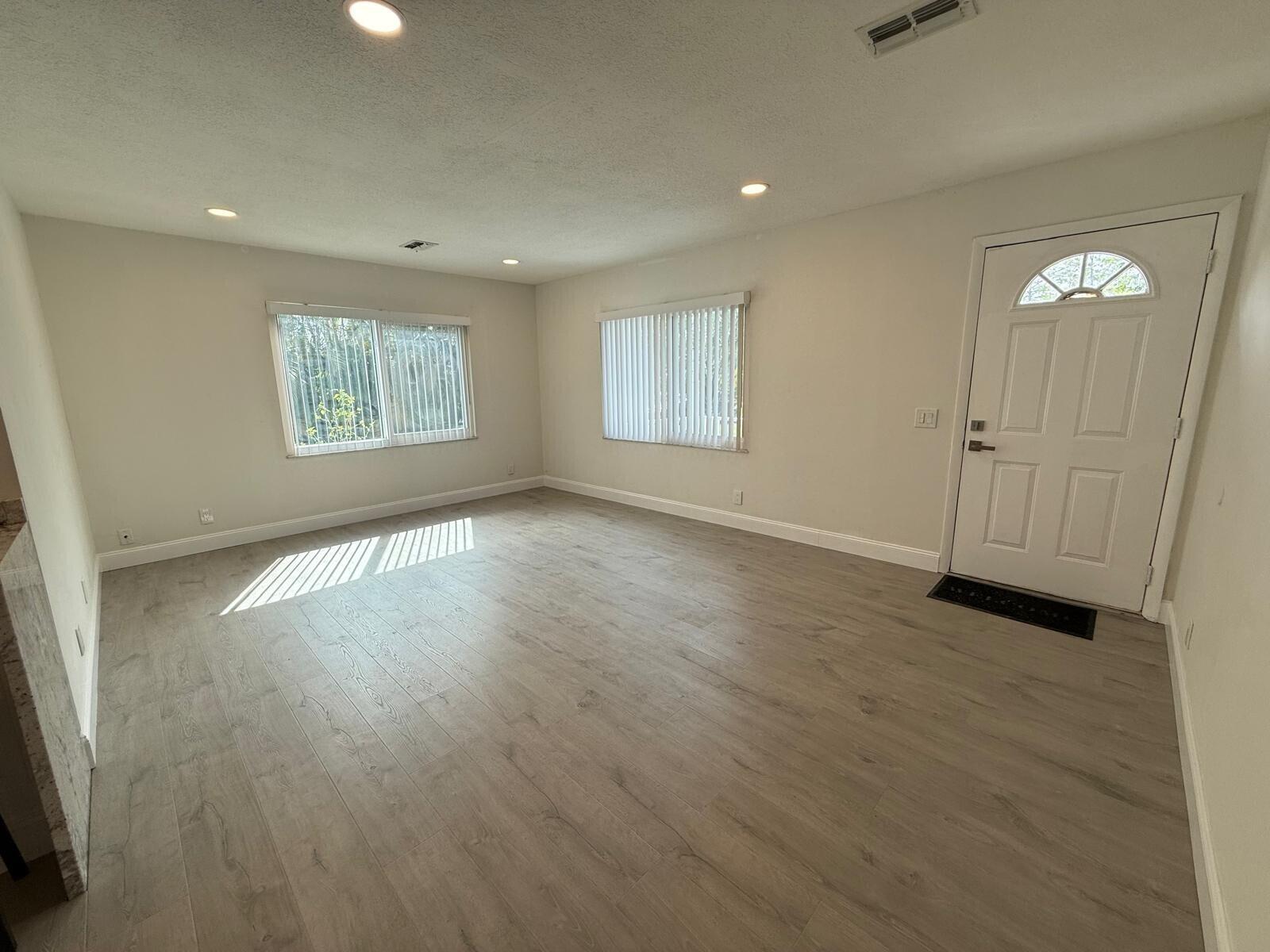 14526 Paradise Trail