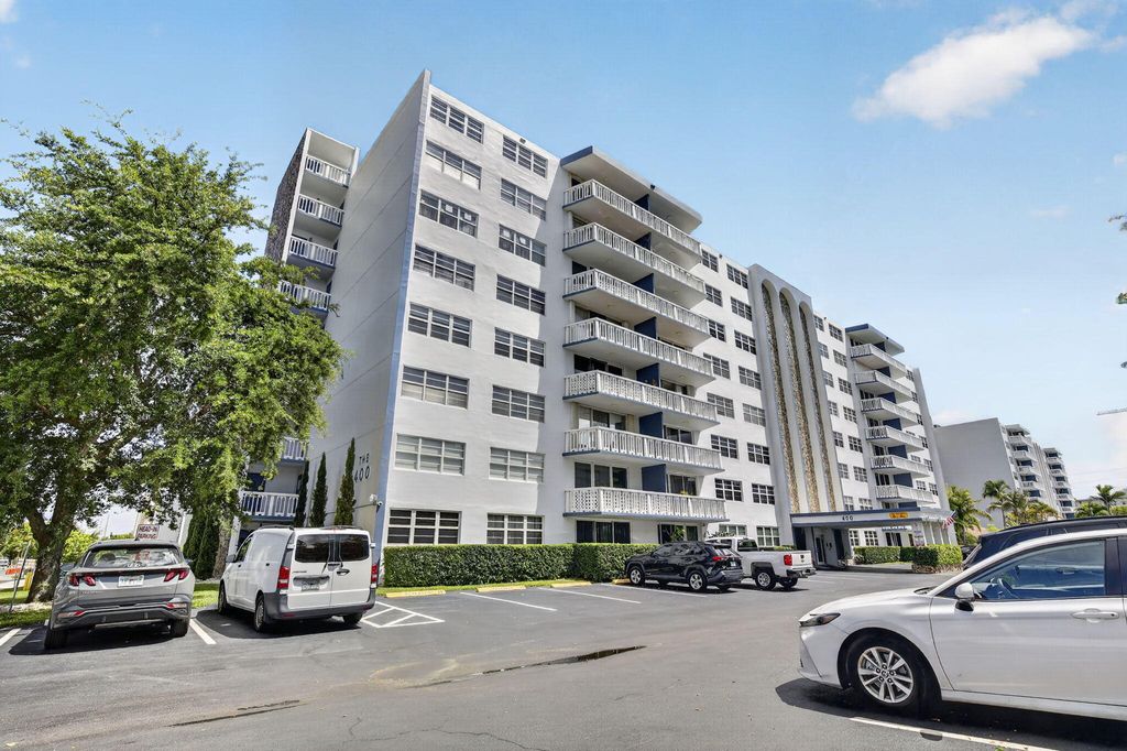 Photo of 400 NE 12th Avenue #405, Hallandale Beach, FL 33009 (MLS # B26014742)
