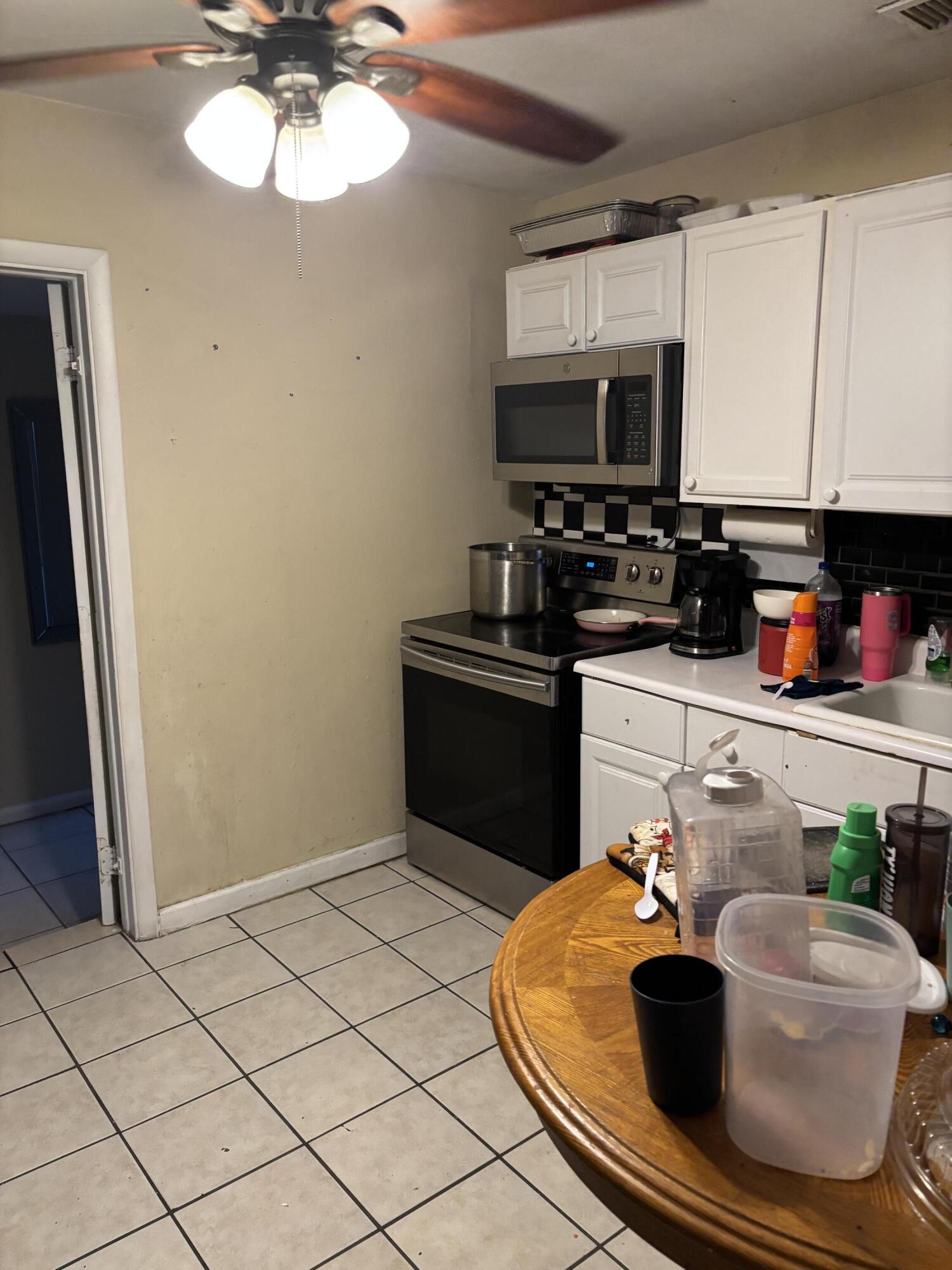 390 SW 7th Rd Road SW, Vero Beach, FL, 32962/$225,000 1 390 SW 7th Rd Road SW