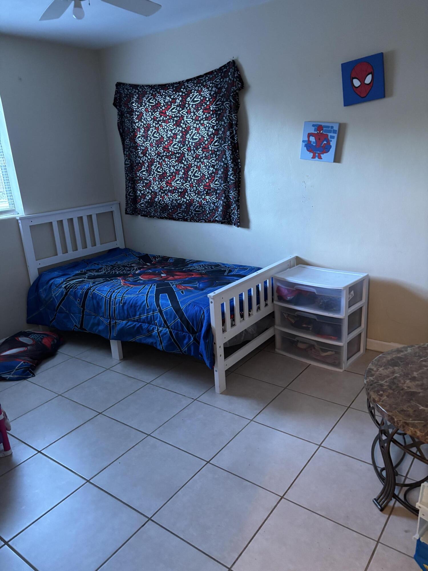 WHISPERING PALMS UNIT 4 - Residential