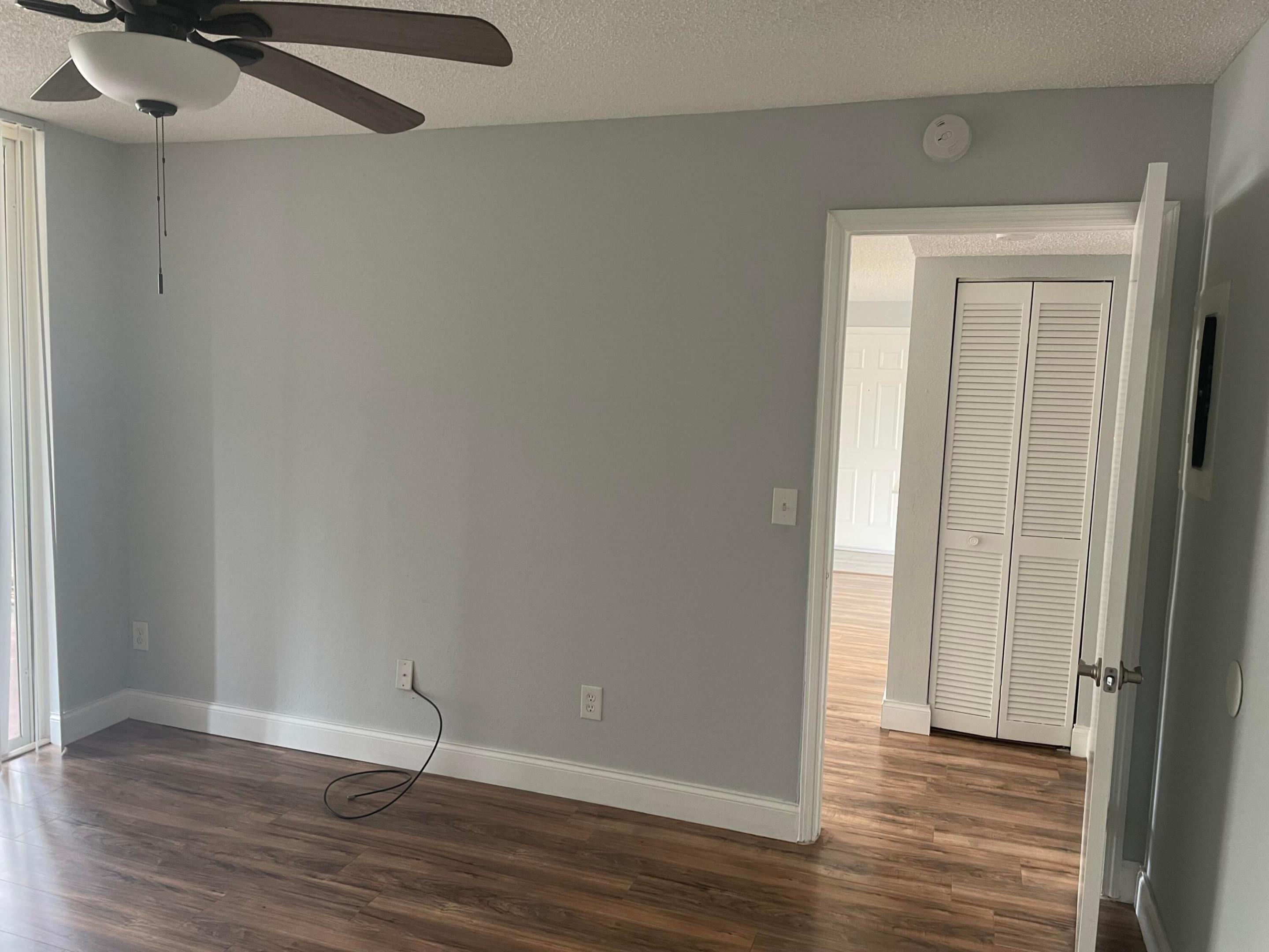 WINDWARD LAKES CONDO - Residential