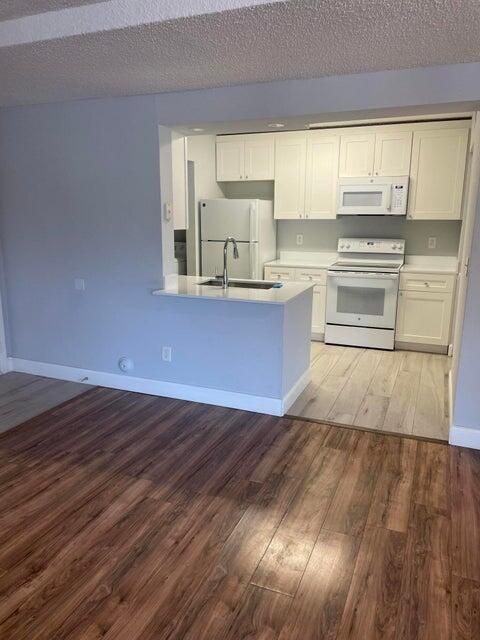 Property photo of 4045 W Mcnab Road 102, Pompano Beach, FL 33069