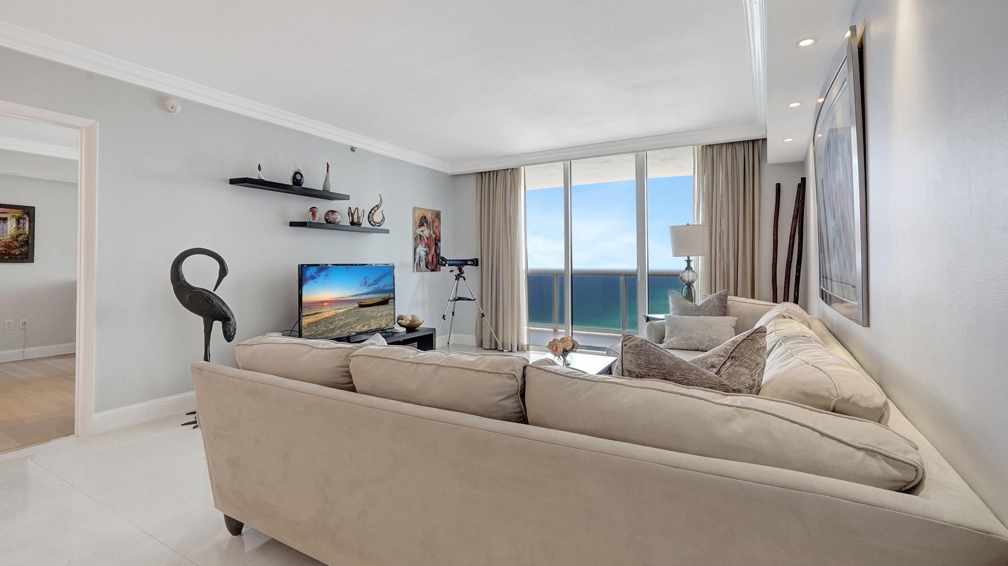 1830 S Ocean Drive 3703