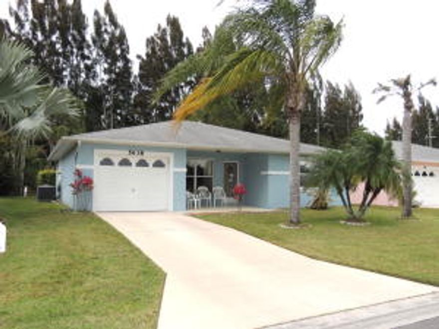 Move in ready 2/2 with 1 CG in popular Palm Grove community. This home is light, bright and inviting throughout with neutral paint colors, tiled floors in main areas, enclosed tiled porch, newer bath vanities, 2013 AC, hurricane shutters and backs to a wooded preserve area for privacy. 

www.Palmgroveassociation.com


All measurements approximate, buyer to verify. *Garage Door opener does not work.