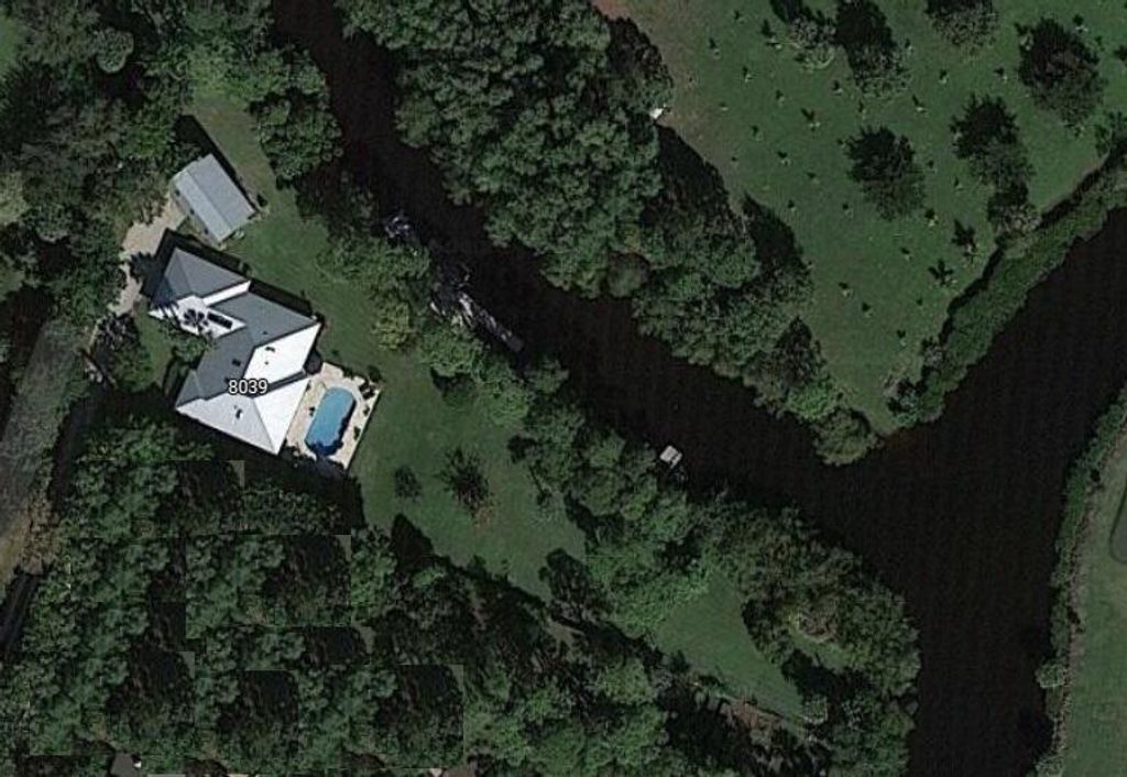 Photo of 8039 SE Rivers Edge Street, Jupiter, FL 33458 (MLS # R10877598)