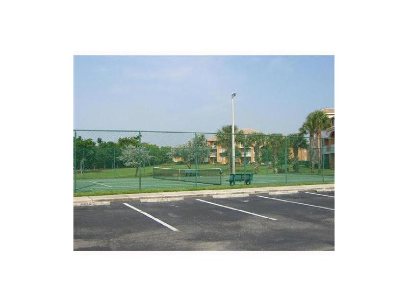 Courtyards At Davie Condo - Residential Lease
