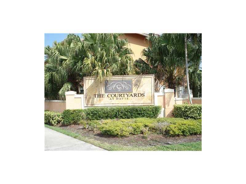 Courtyards At Davie Condo - Residential Lease