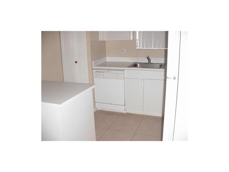 Courtyards At Davie Condo - Residential Lease