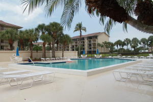 MARINA AT THE BLUFFS COND - Residential Lease