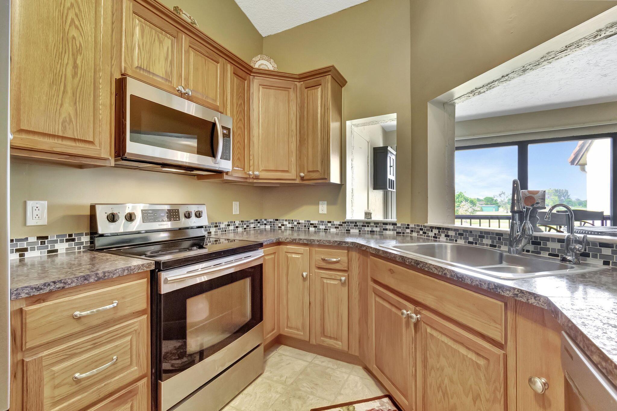 COVES AT PARKWALK CONDO - Residential