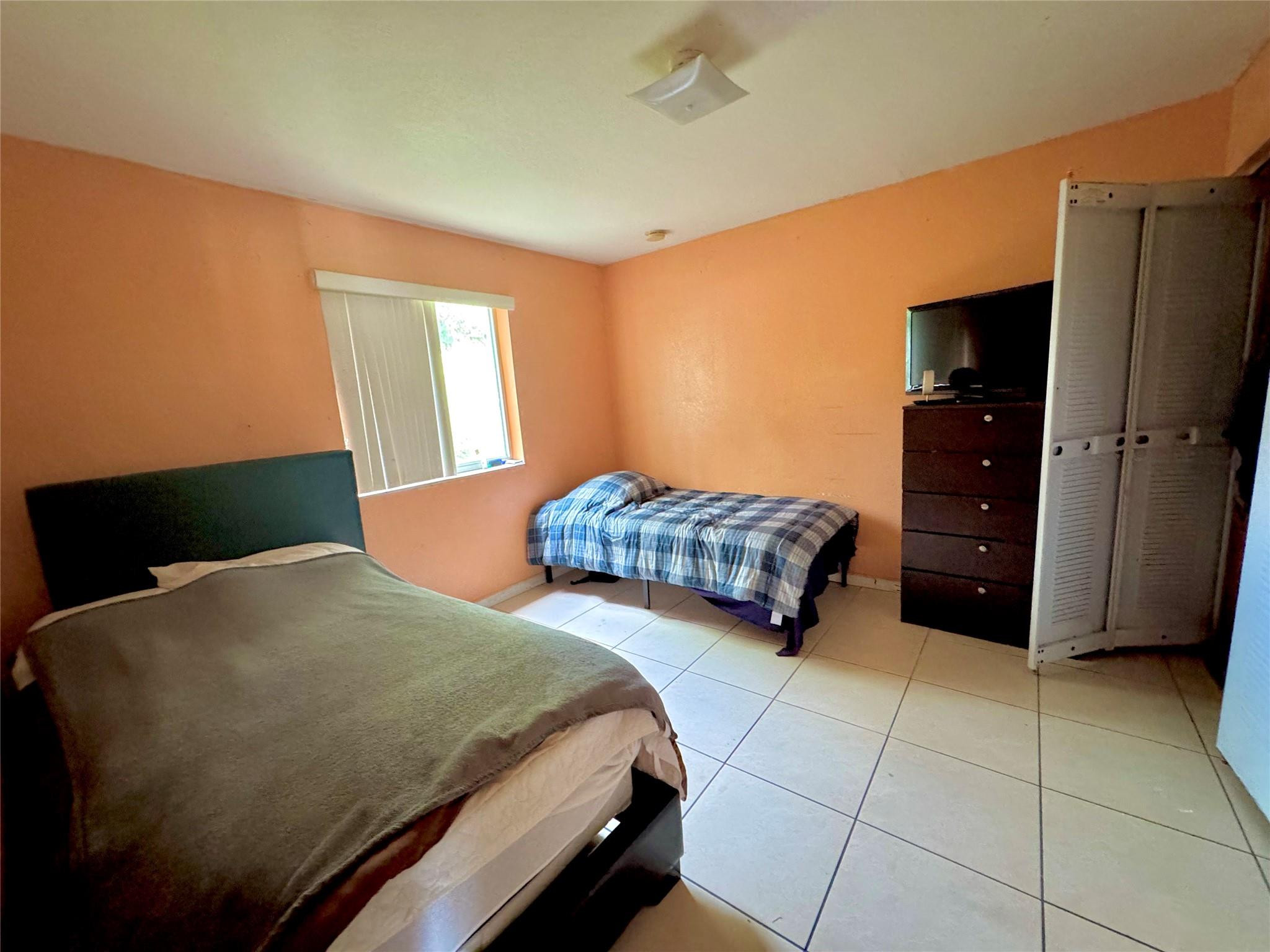 E LIBERTY CITY SEC A - Residential Income