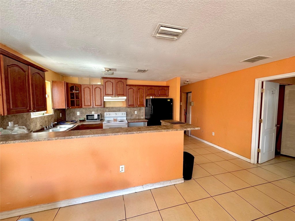 E LIBERTY CITY SEC A - Residential Income