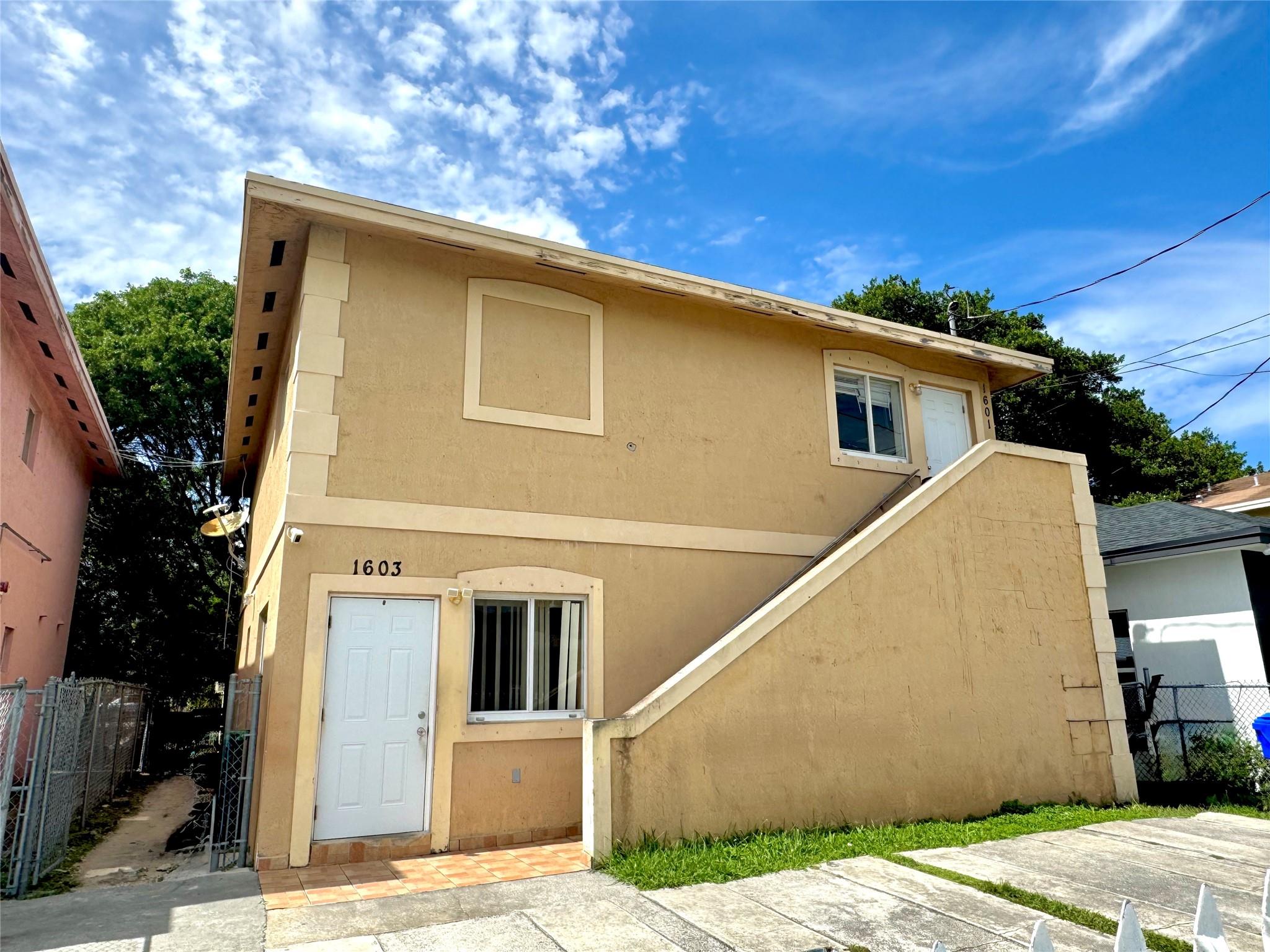 Multi-family Investment Opportunity in Miami--with strong rental demand.
Two duplexes, each offering 3 bedrooms and 2 bathrooms. Features include ceramic tile floors, big kitchen with beautiful cabinets, easy access bathrooms, ample closet space and in-unit laundry. Conveniently equipped with separate electric and water meters. The property is fully rented, generating consistent cash flow. Easy private parking in a gated property with separate back areas for outdoor enjoyment or potential improvements. Located near major highways, schools, and public transportation. A solid, turn-key opportunity for savvy investors!