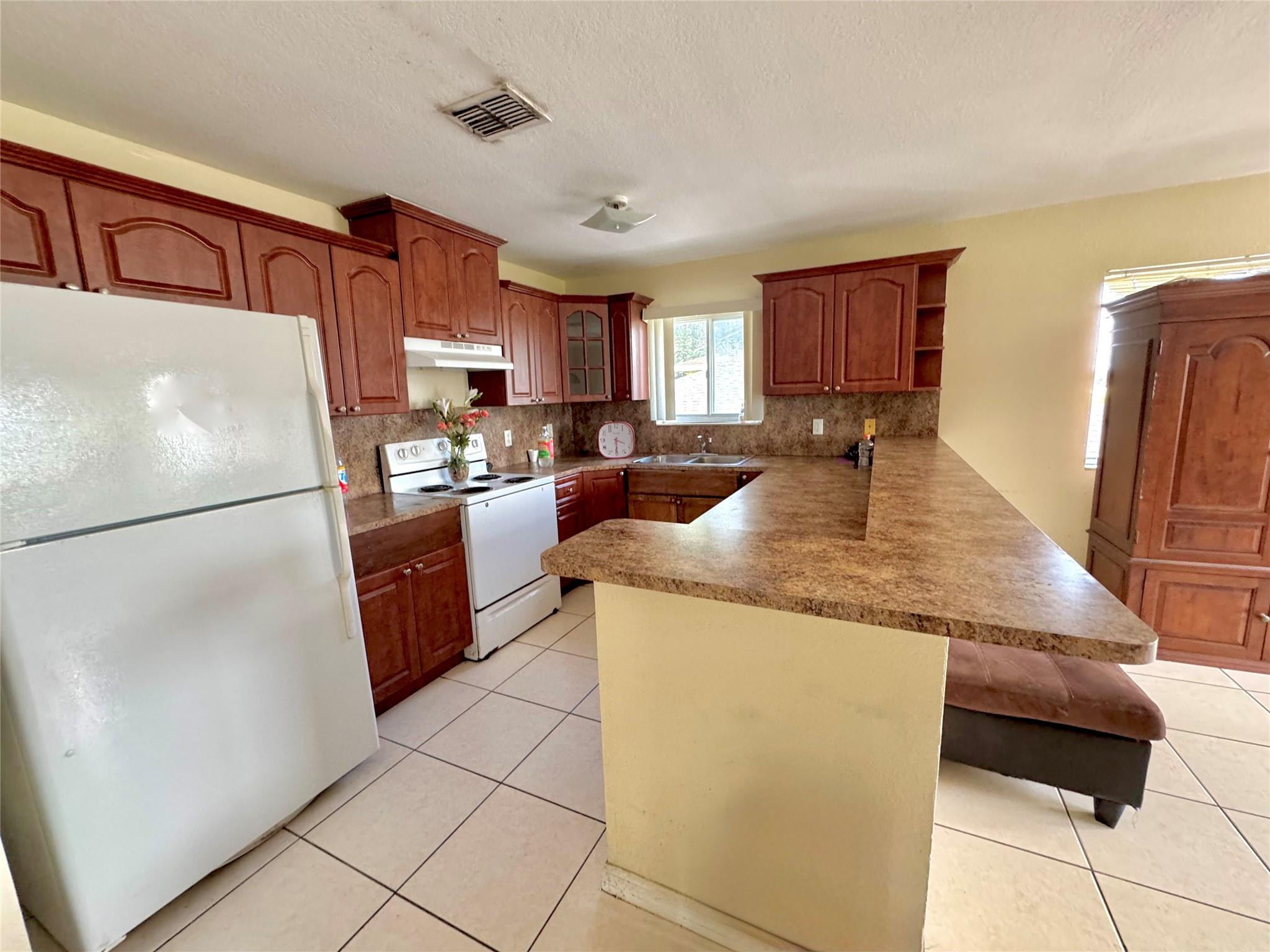 E LIBERTY CITY SEC A - Residential Income