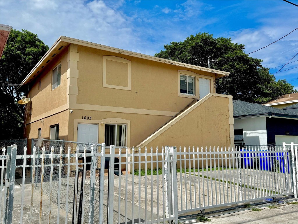 E LIBERTY CITY SEC A - Residential Income