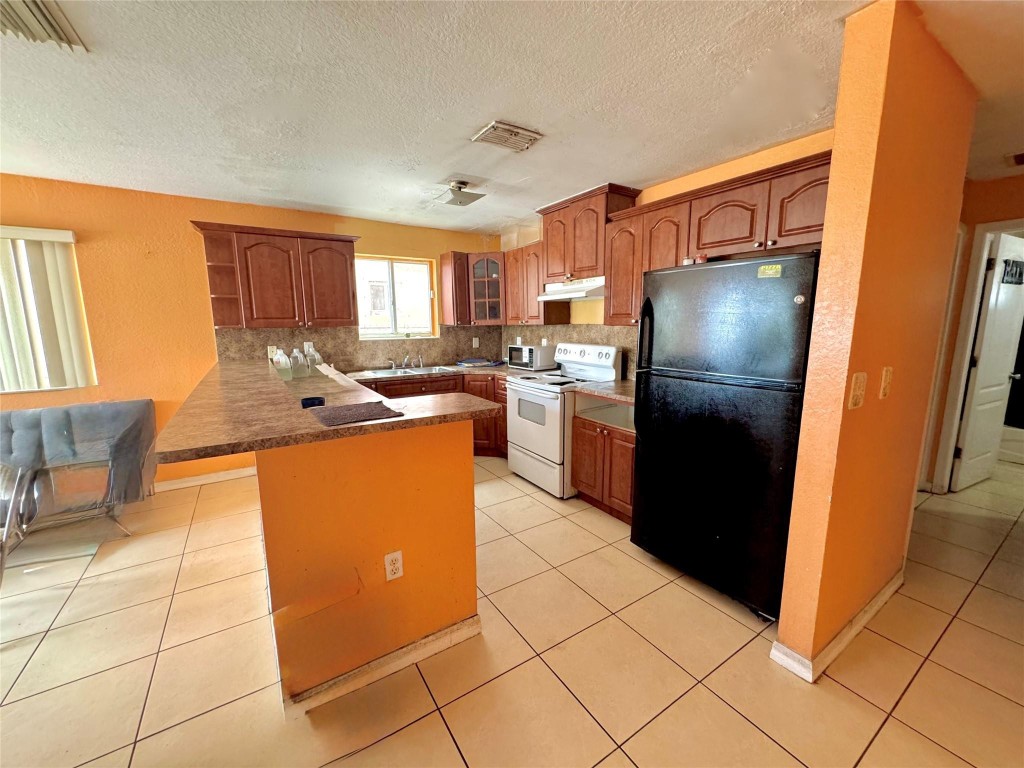 E LIBERTY CITY SEC A - Residential Income