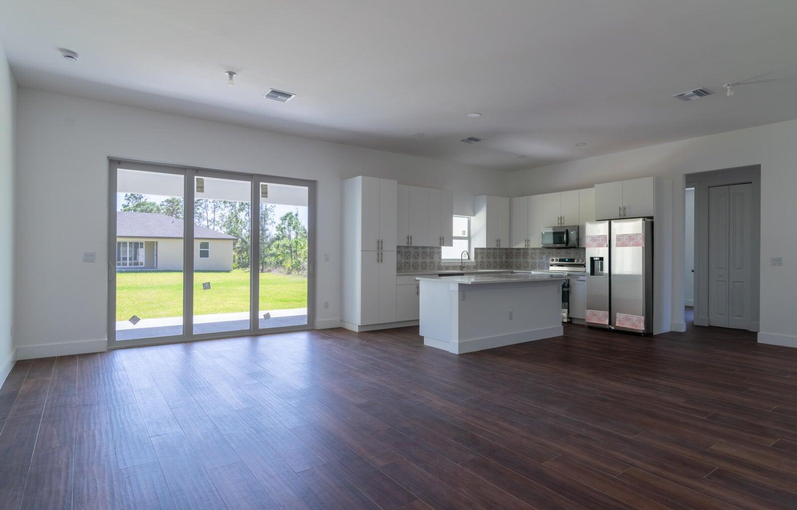 PCH 082 4444 0001 - Residential Lease