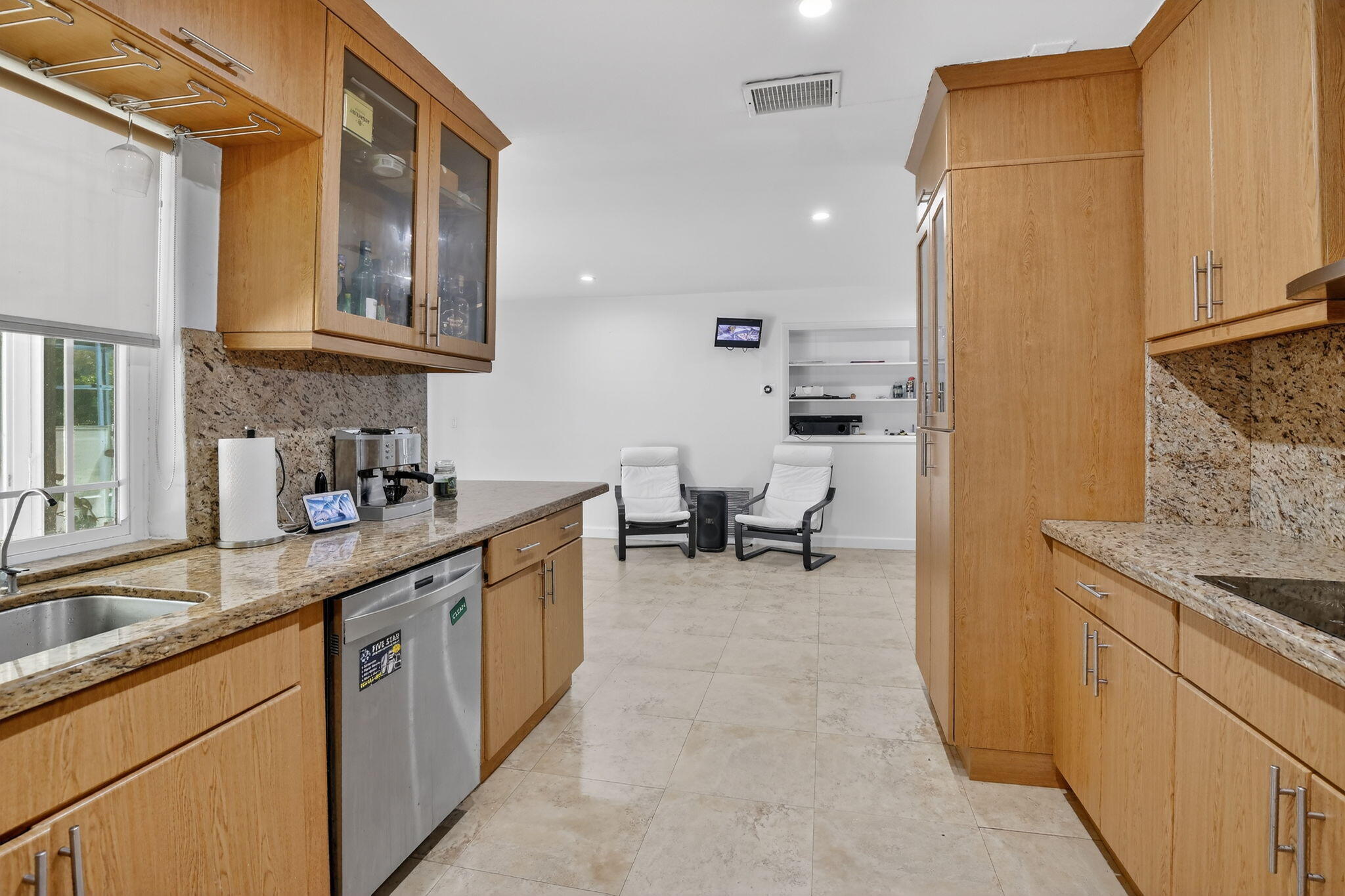 PLANTATIONS SECLUDED GARDENS - Residential