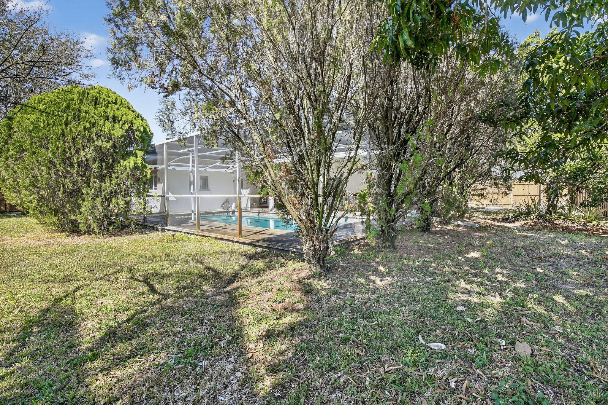 PLANTATIONS SECLUDED GARDENS - Residential