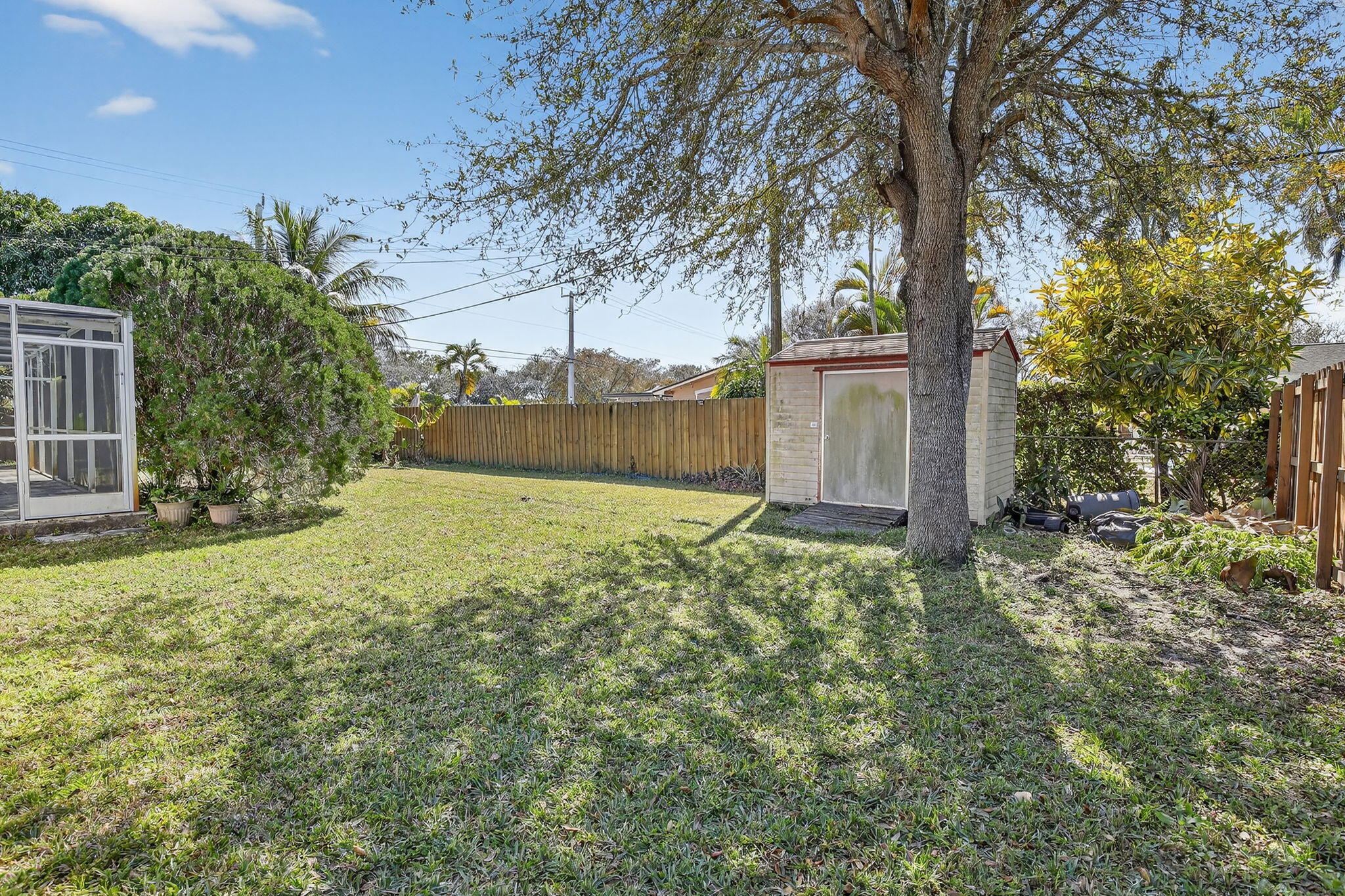 PLANTATIONS SECLUDED GARDENS - Residential