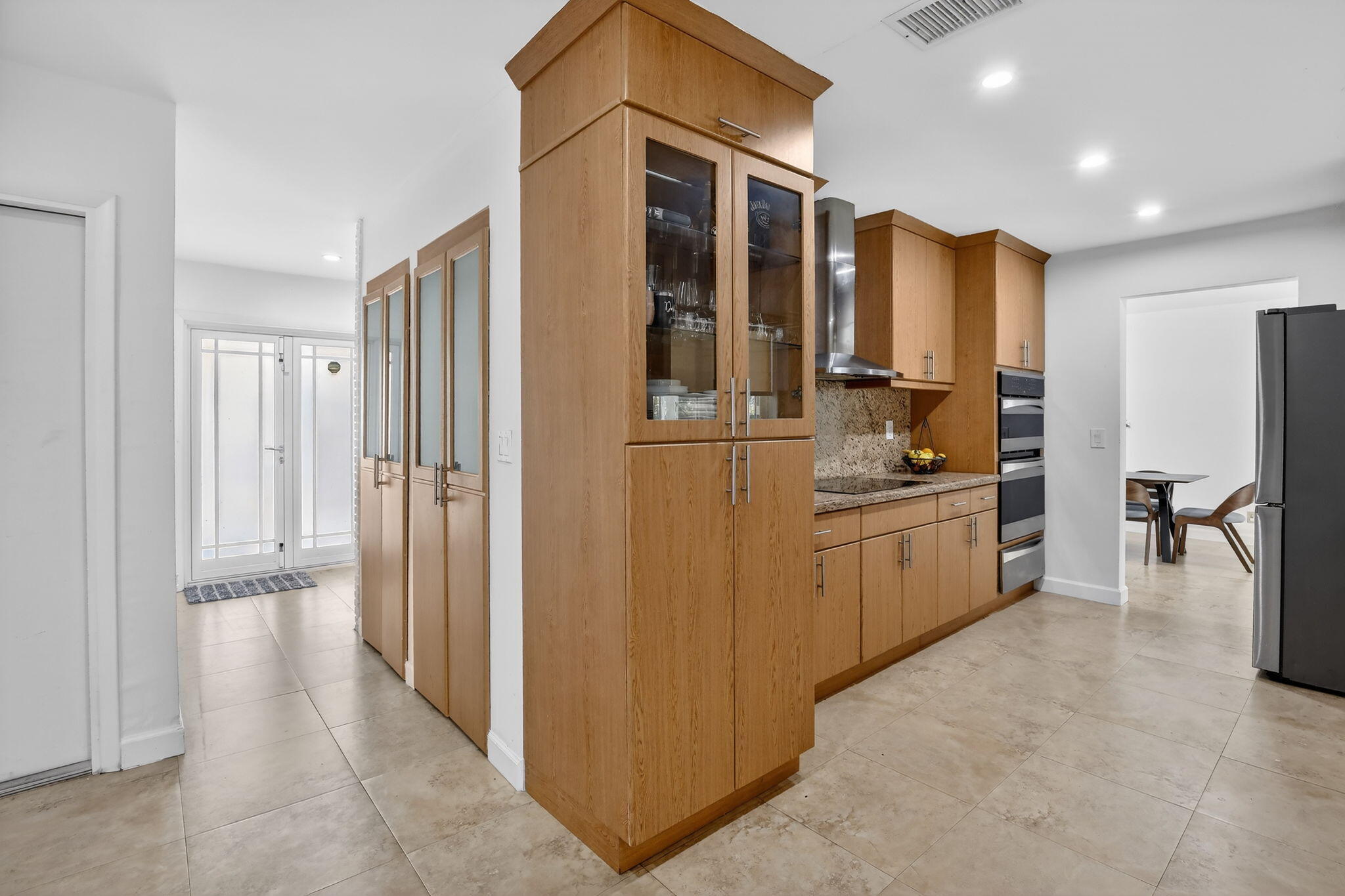 PLANTATIONS SECLUDED GARDENS - Residential