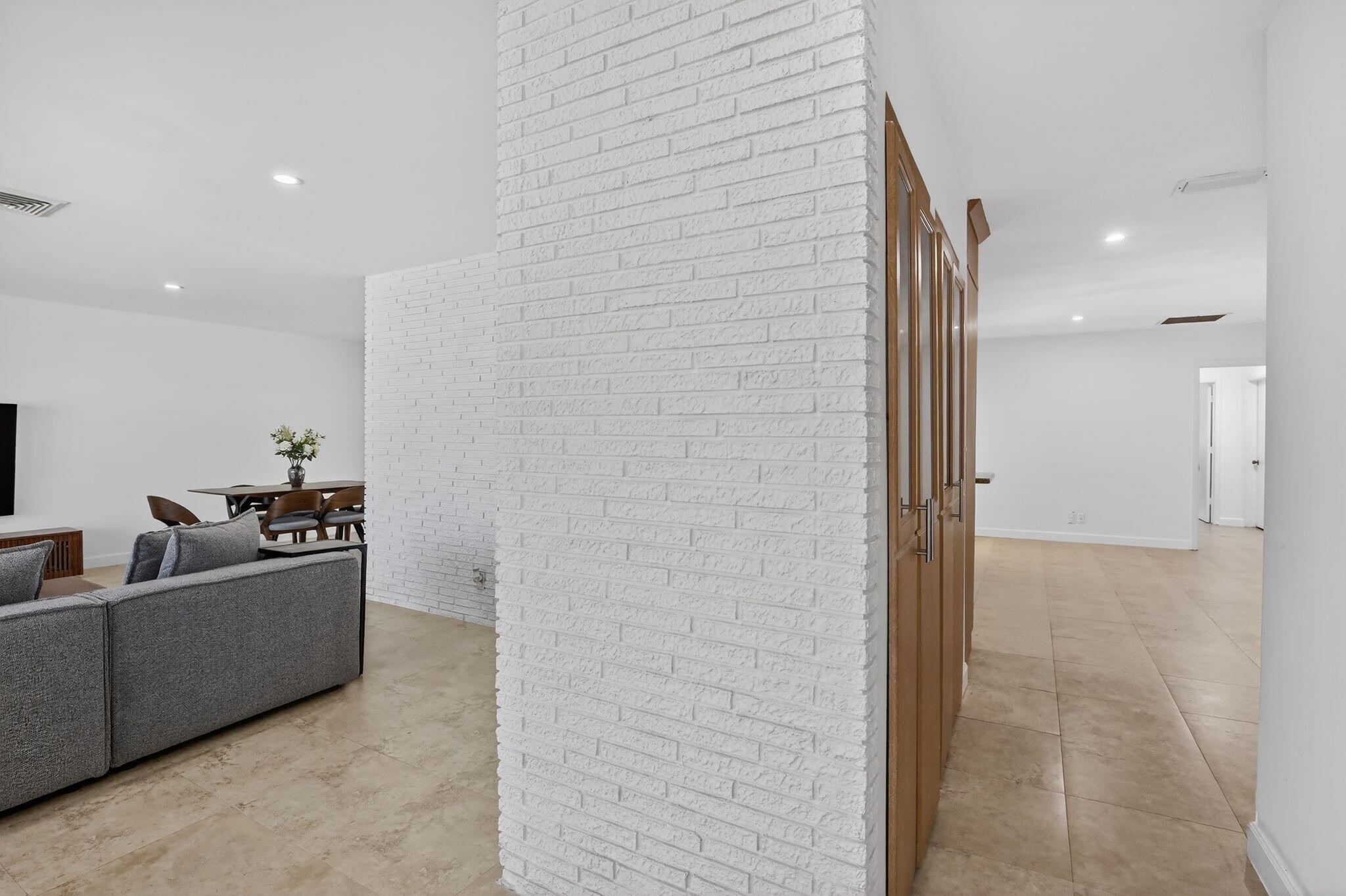 PLANTATIONS SECLUDED GARDENS - Residential