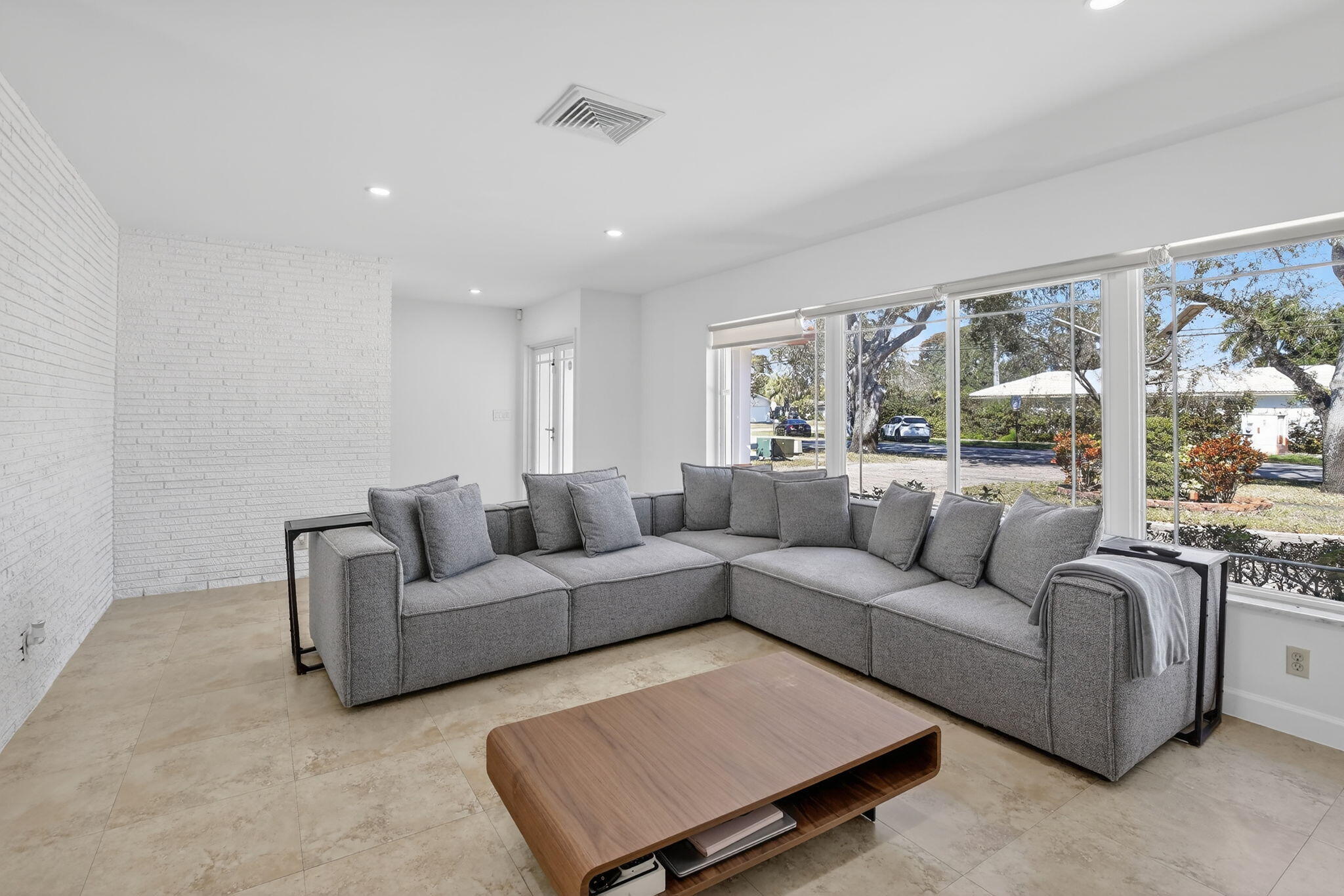 PLANTATIONS SECLUDED GARDENS - Residential