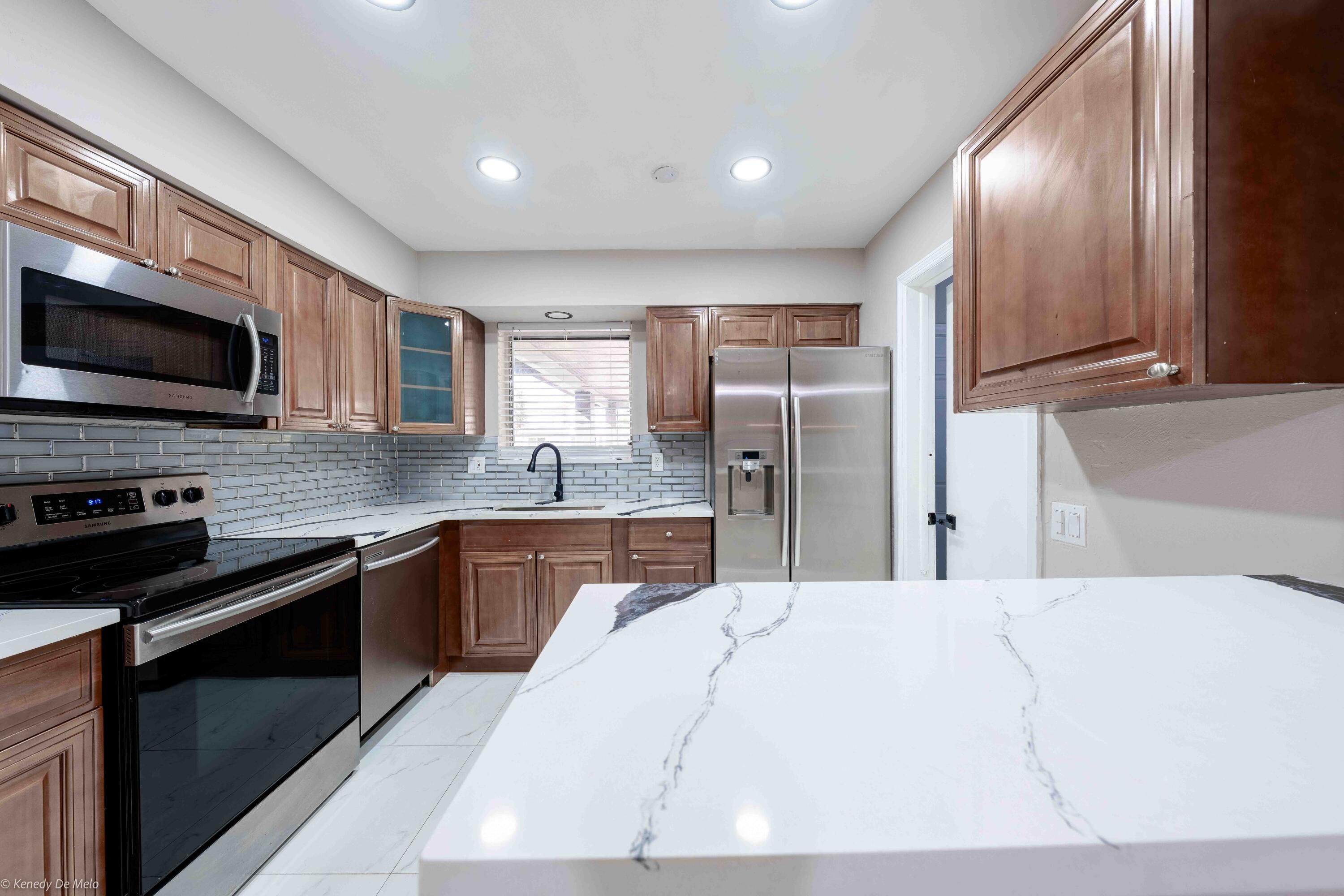 MIDLAND - Residential Lease