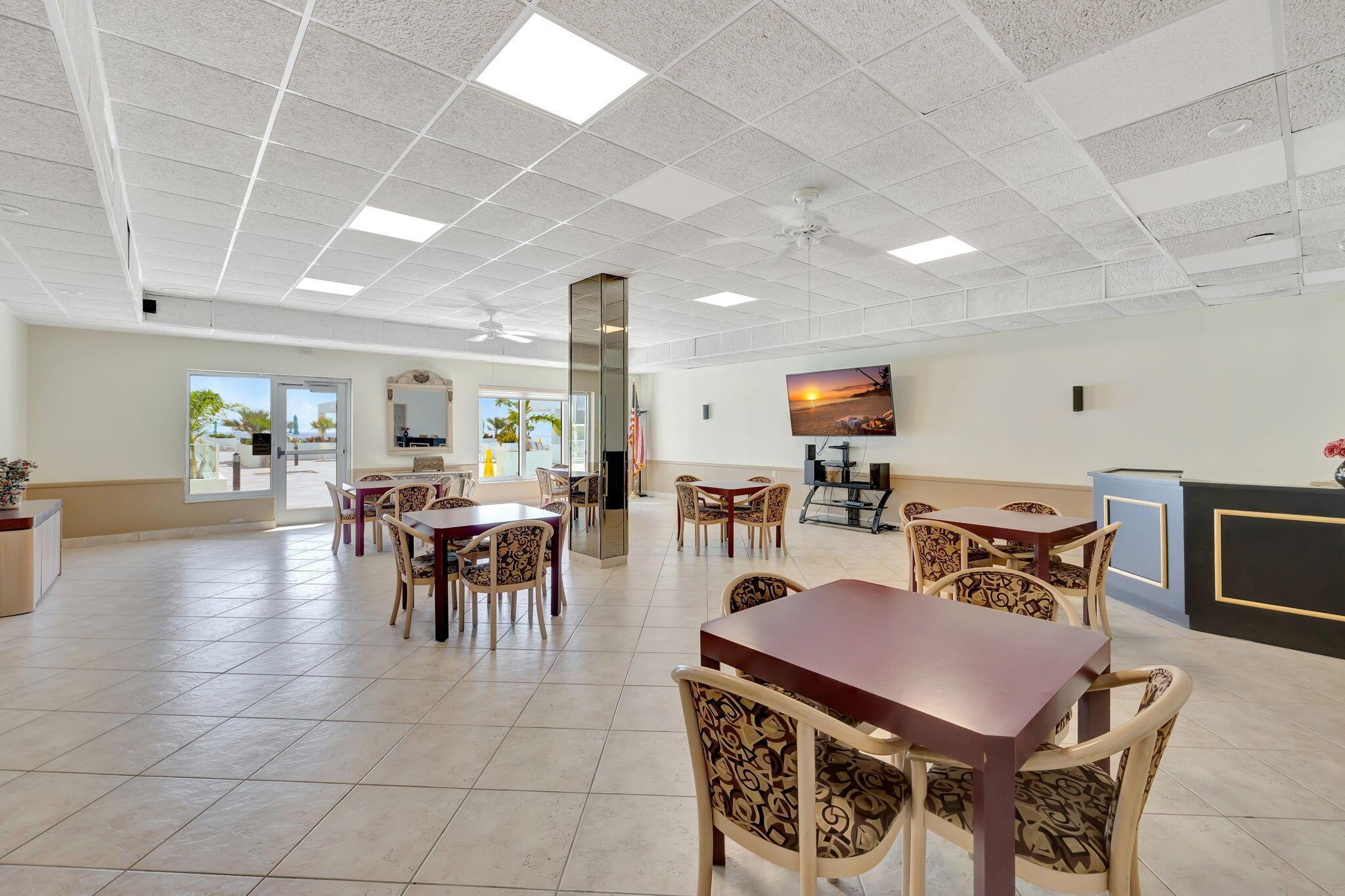 PATRICIAN OF PALM BEACH C - Residential