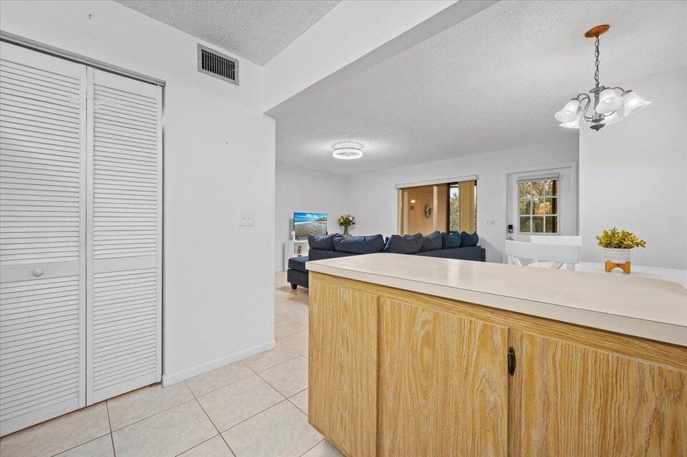 PINE RIDGE SOUTH IV CONDO - Residential