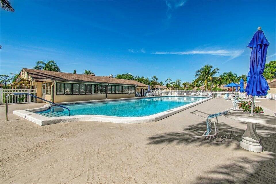 PINE RIDGE SOUTH IV CONDO - Residential