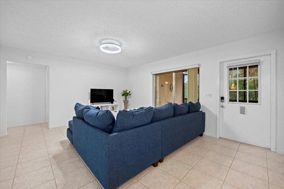 PINE RIDGE SOUTH IV CONDO - Residential