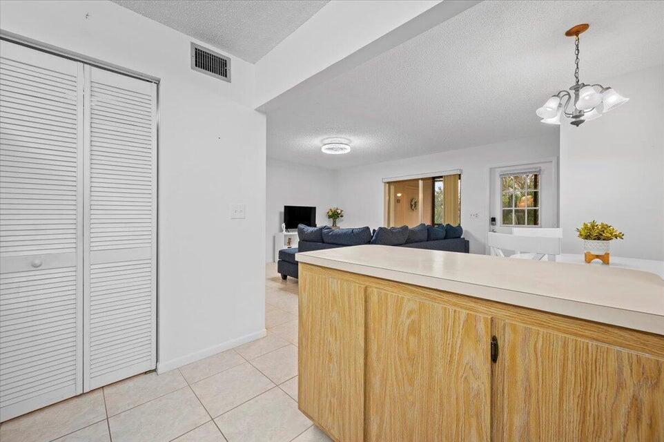 PINE RIDGE SOUTH IV CONDO - Residential