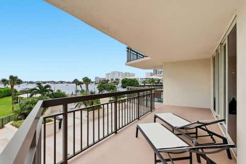Tiny photo for 901 E CAMINO REAL #2A, Boca Raton, FL 33432 (MLS # B26059560)