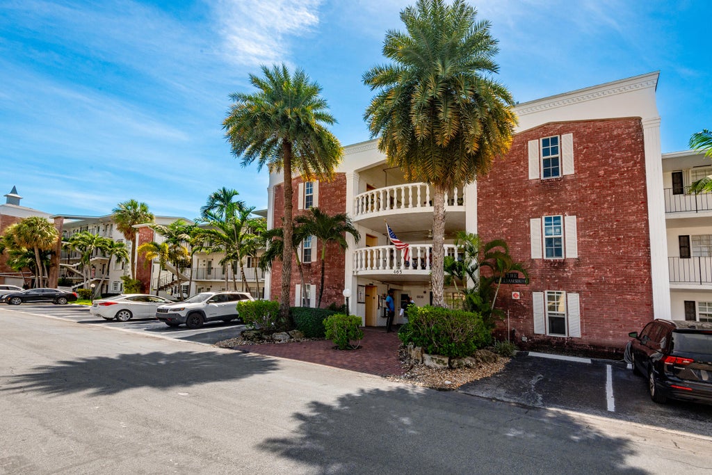 Photo of 465 Paradise Isle Boulevard, Hallandale Beach, FL 33009 (MLS # B26085945)