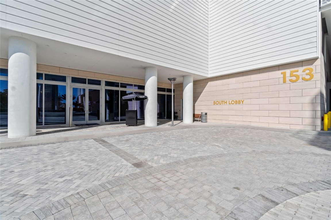 151 N Seabreeze Boulevard 1103-E