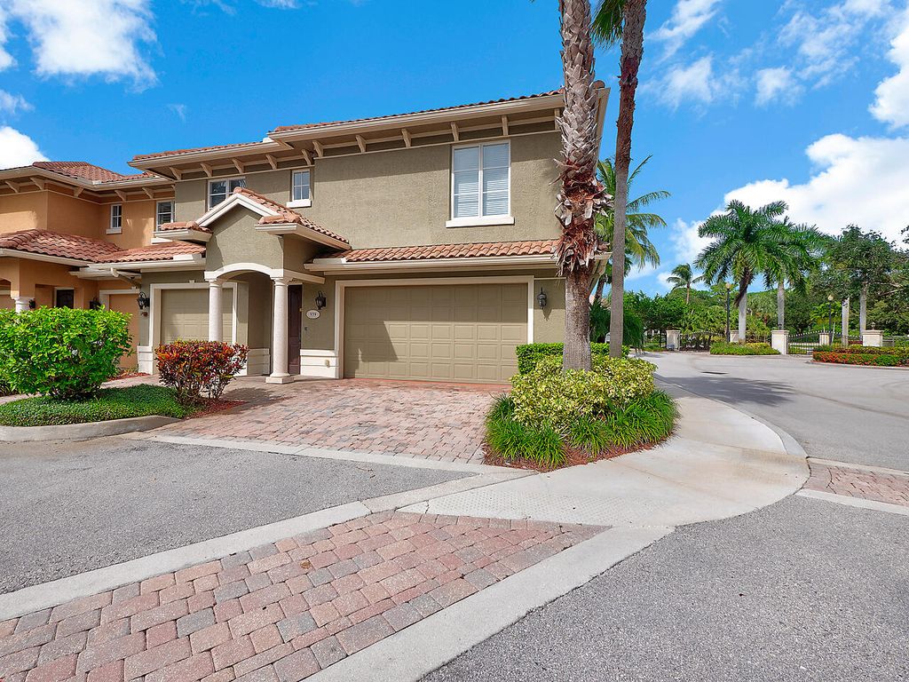 Photo of 941 SE Willoughby Trace, Stuart, FL 34997 (MLS # R10862838)