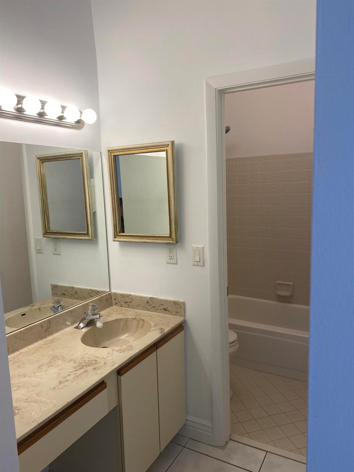 KARANDA VILLAGE III-D CON - Residential