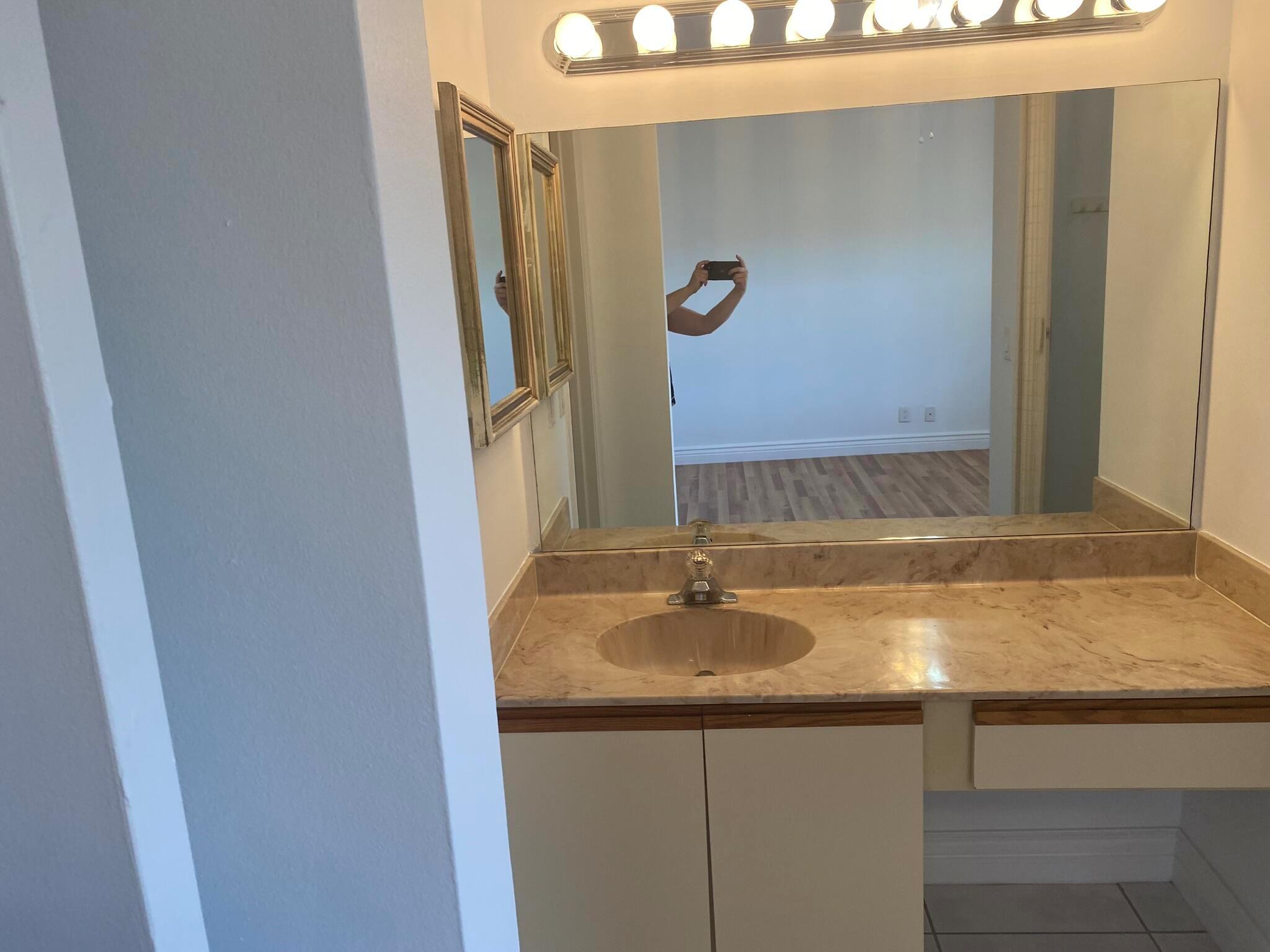 KARANDA VILLAGE III-D CON - Residential