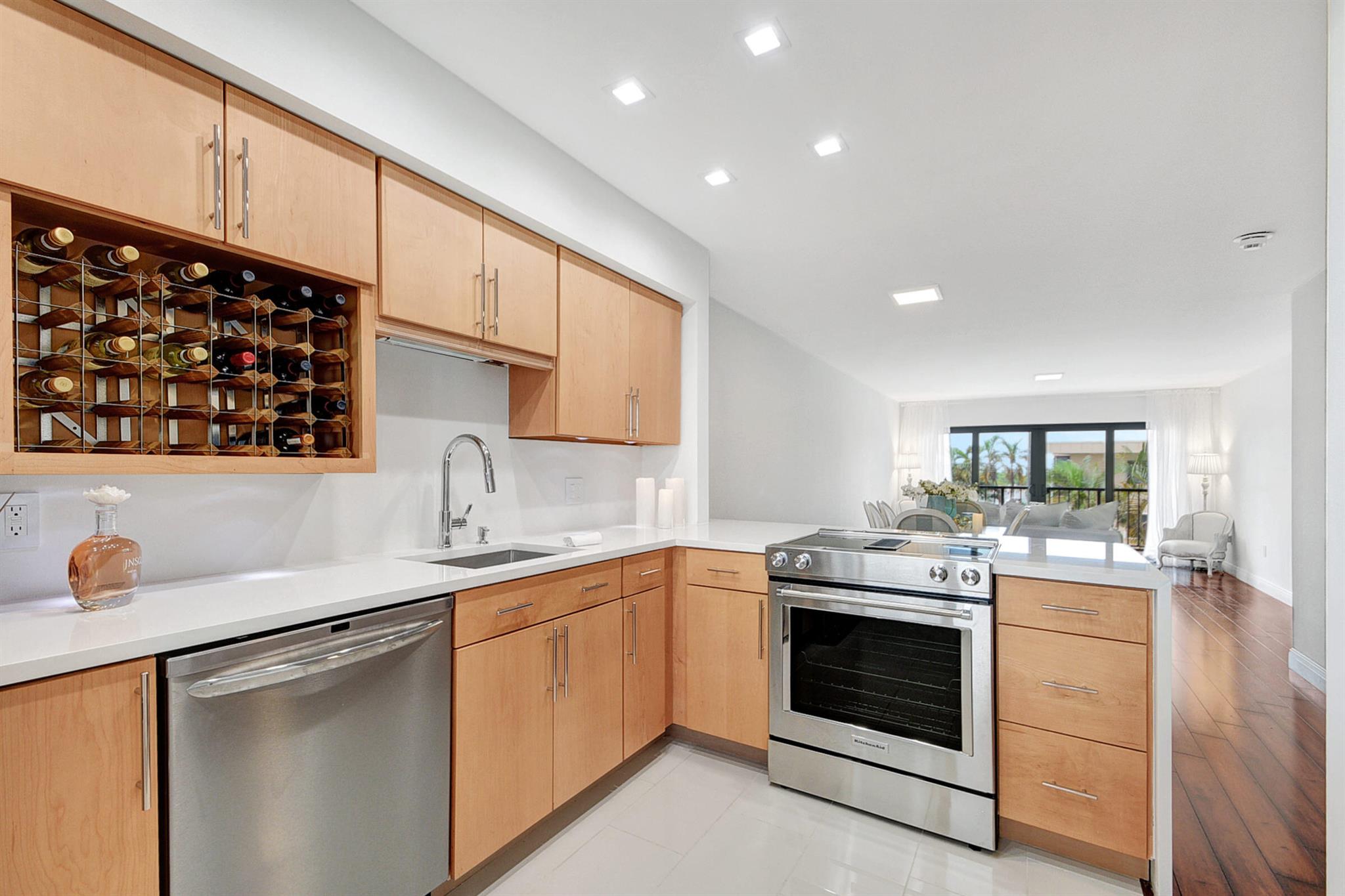 3605 S Ocean Boulevard 318