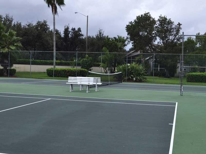 EAGLE CREEK 143-15 B - Residential Lease