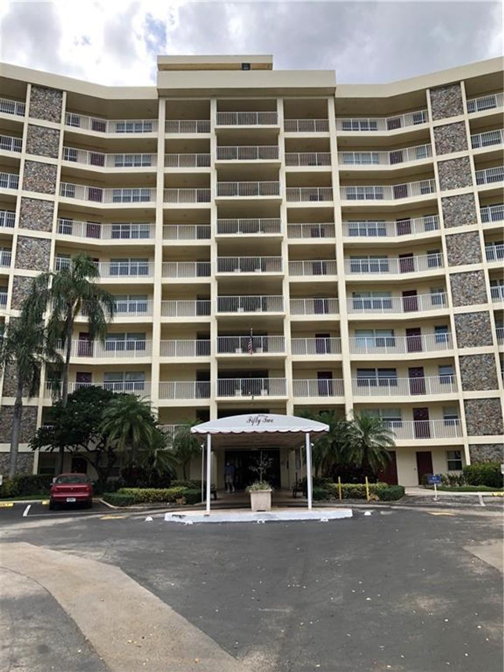 Photo of 3095 N Course Dr #810, Pompano Beach, FL 33069 (MLS # F10277477)
