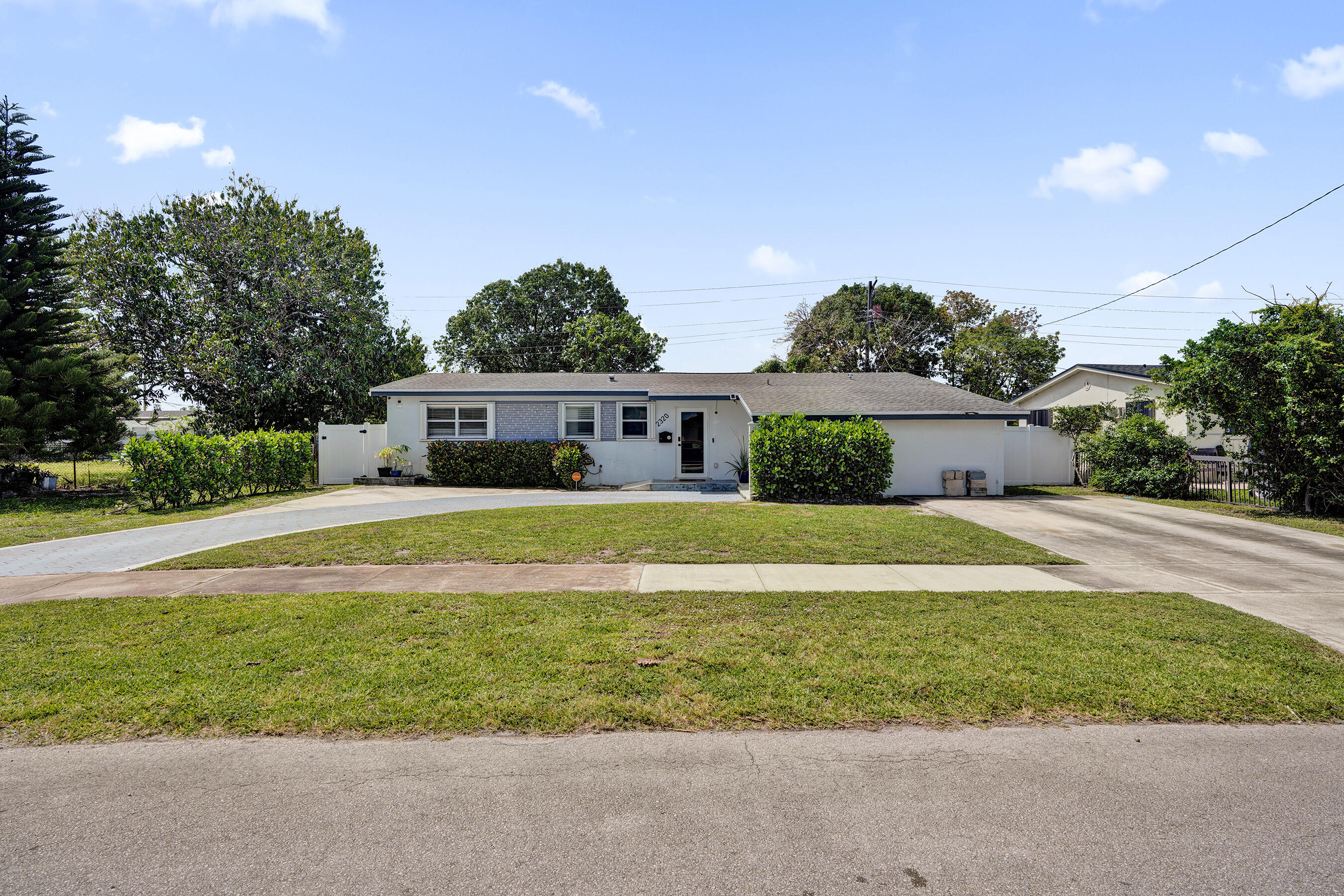 2320 NW 191st Terrace