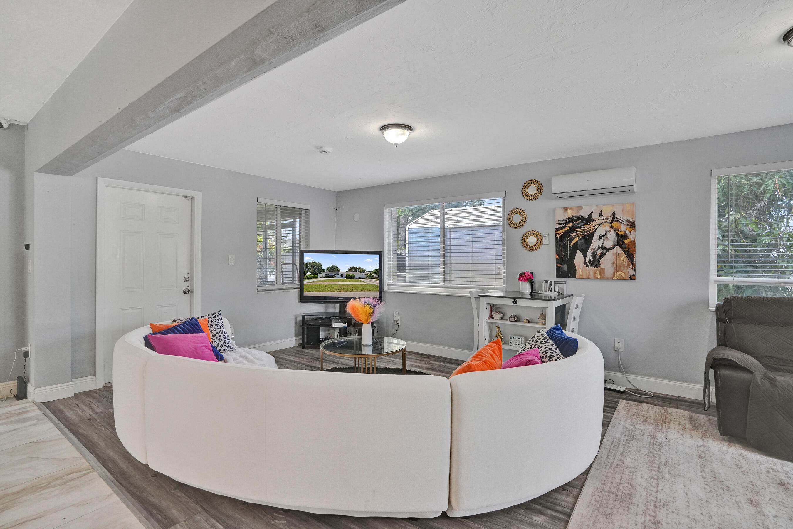 BELL GDNS REPLAT - Residential
