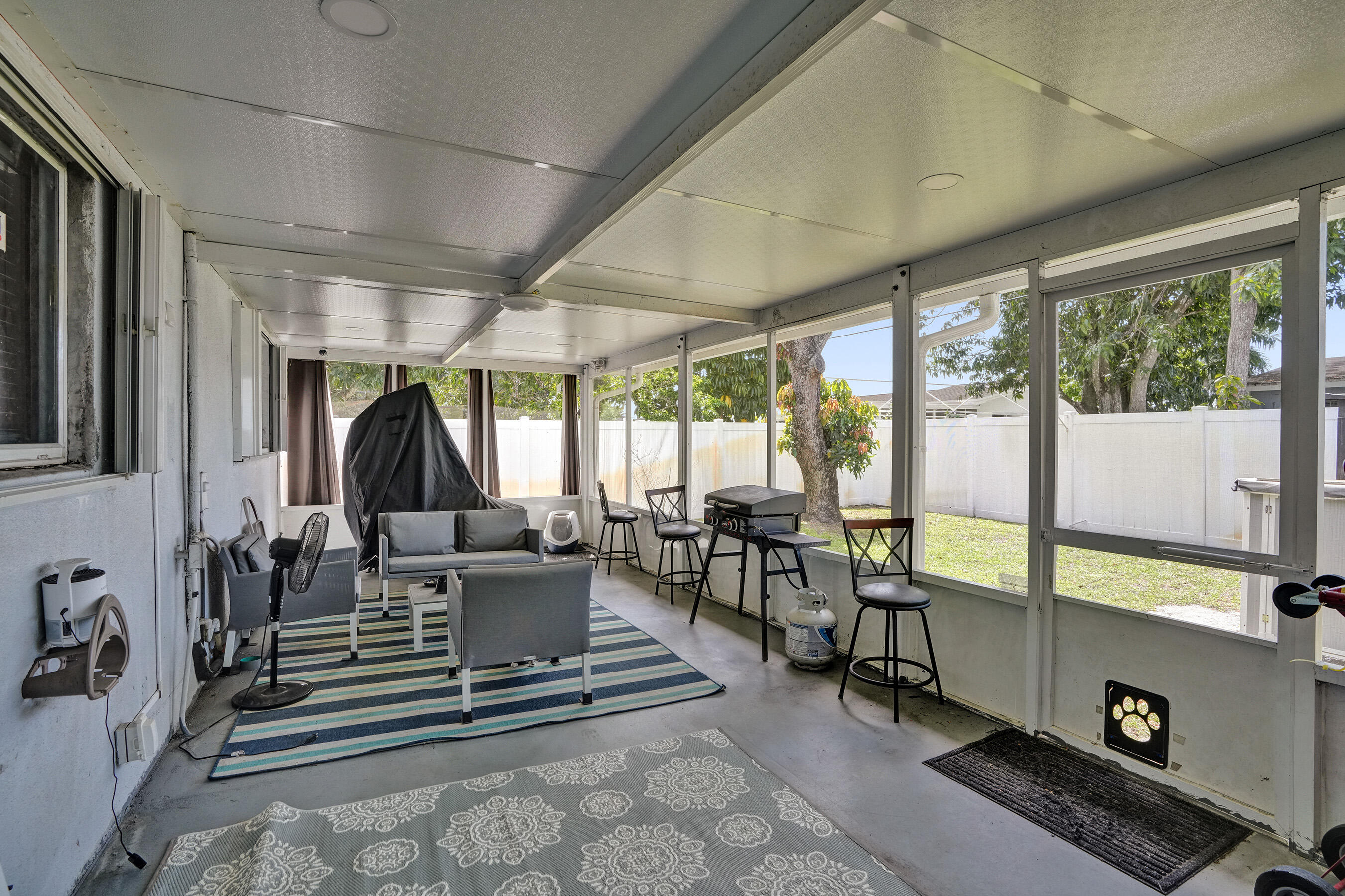 BELL GDNS REPLAT - Residential