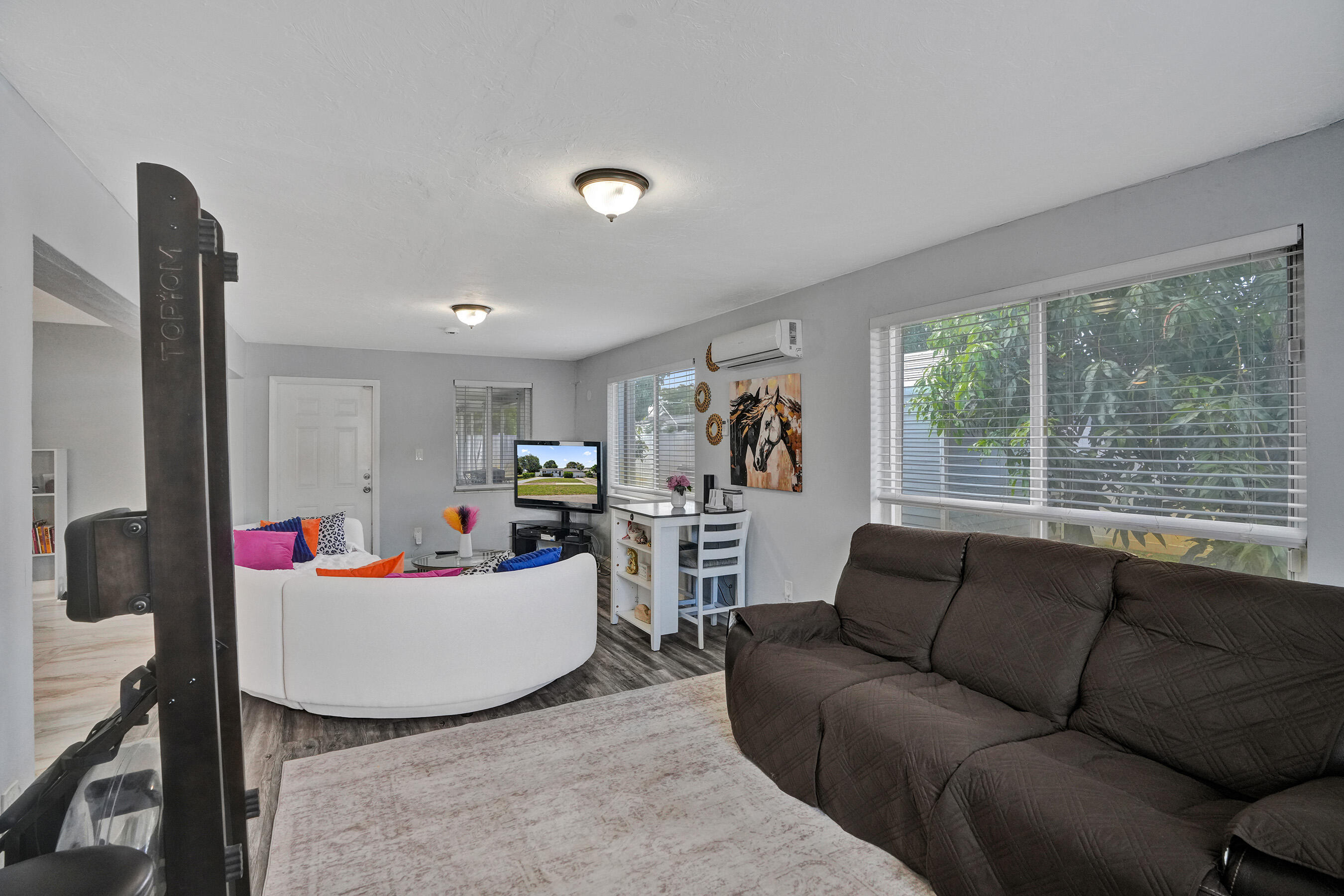 BELL GDNS REPLAT - Residential