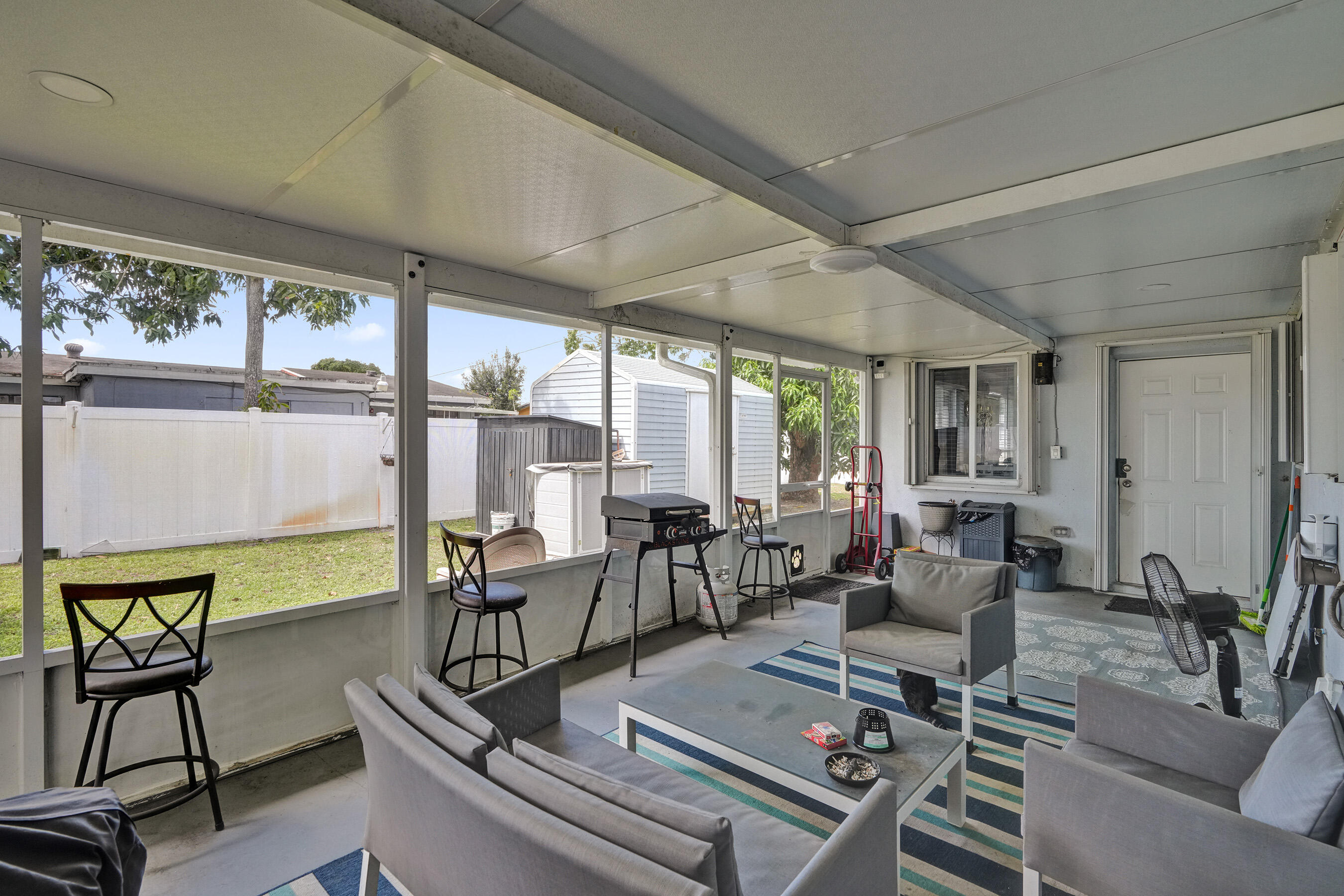 BELL GDNS REPLAT - Residential