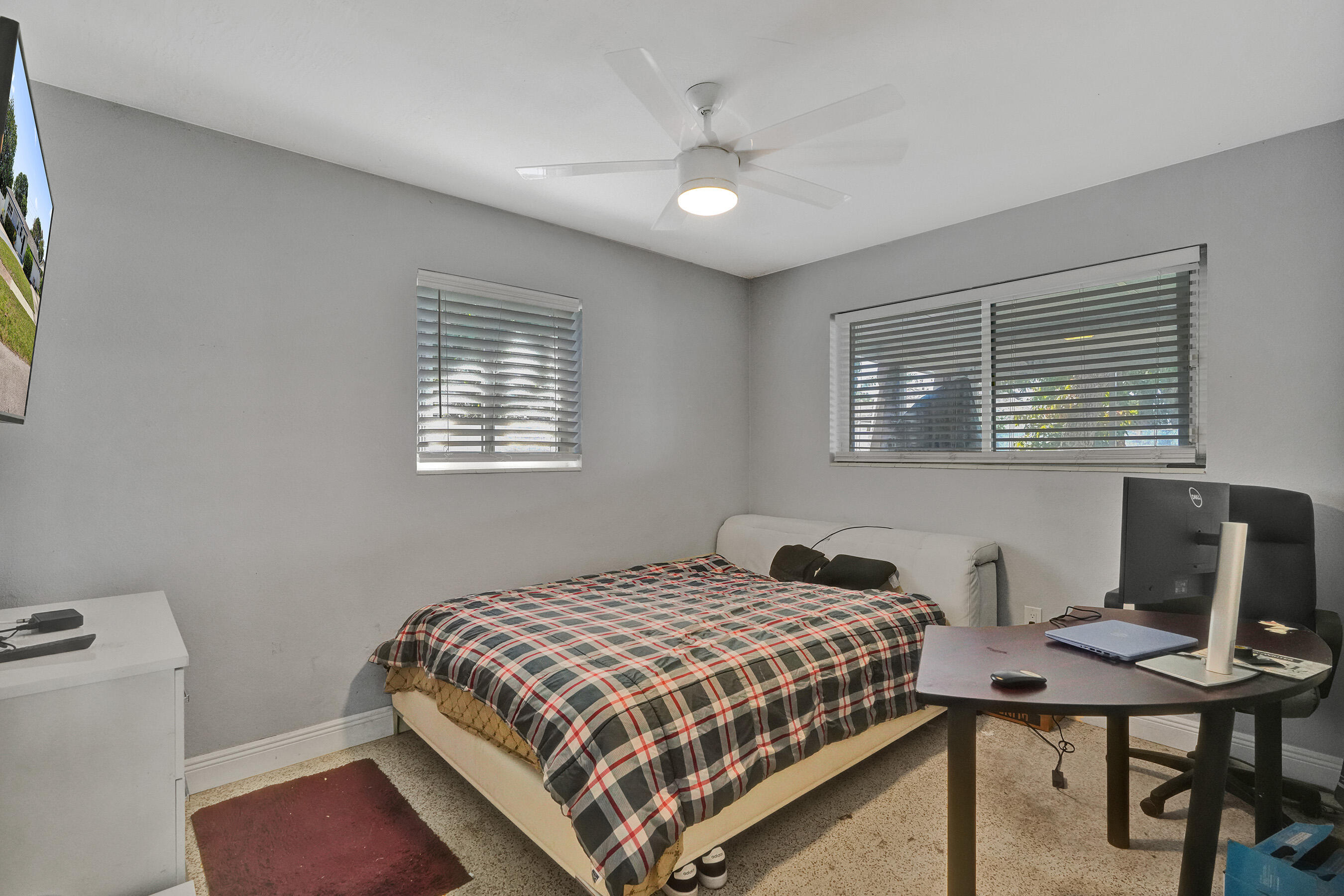 BELL GDNS REPLAT - Residential
