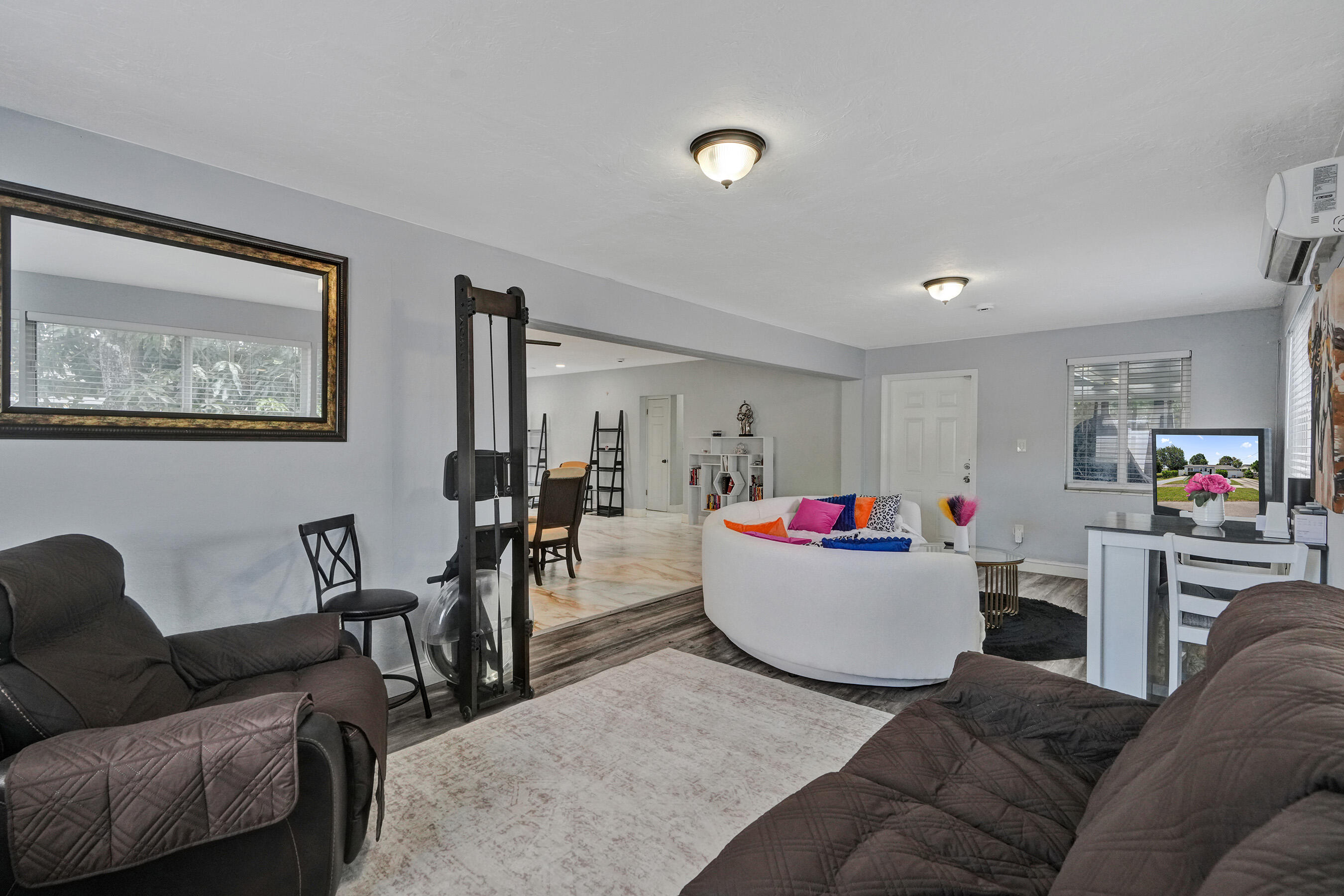BELL GDNS REPLAT - Residential