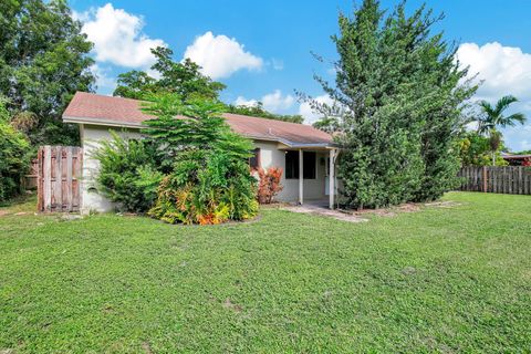 A home in Cooper City